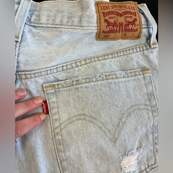 Levi’s 501 Button Fly High Rise Distressed Jean Shorts Sz 30 - Picture 7 of 11